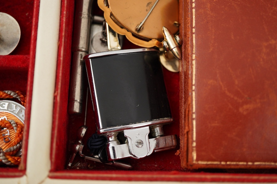 A collection of jewels and accessories, comprising: an Edwardian seed pearl heart-shaped locket in gold, length 2.1cm, stamped 9ct, gross weight approximately 3.5 grams; a coral and cultured pearl bracelet in 9ct gold, l